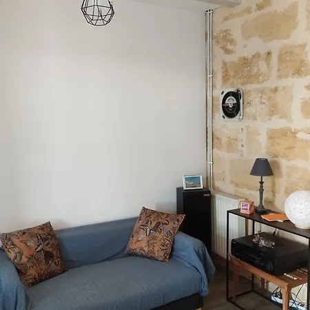 Holiday home Maison Bord Riviere Avec Vue Lamothe-Montravel
