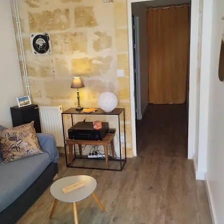 Maison Bord Riviere Avec Vue Lamothe-Montravel