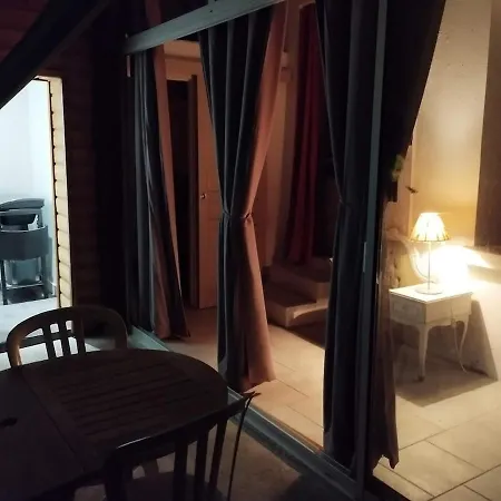Maison Bord Riviere Avec Vue Holiday home Lamothe-Montravel