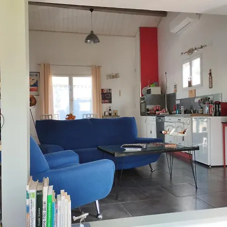 Maison Bord Riviere Avec Vue Holiday home Lamothe-Montravel